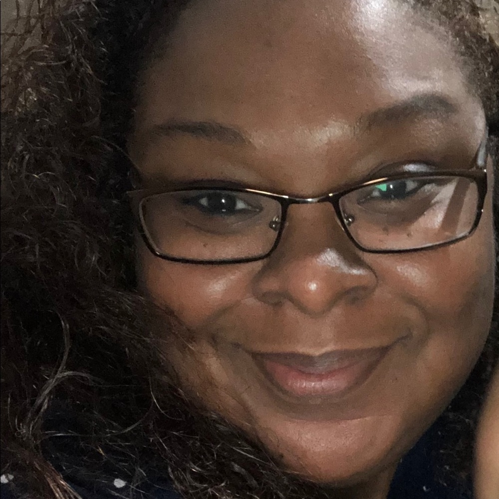 Meet your Posher, Tiffany - Picture 1 of 1